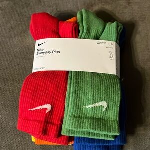 Nike crew socks. Pack of 6 unisex